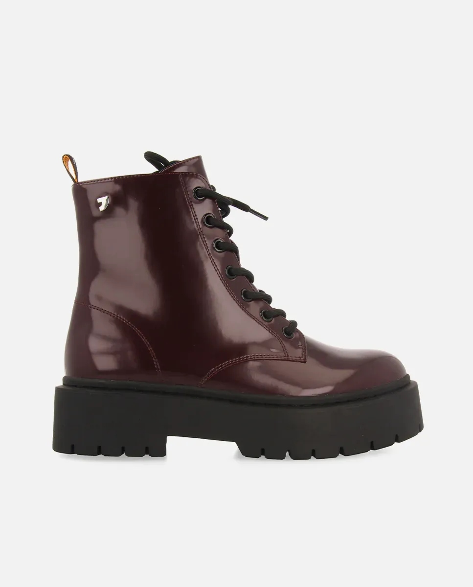 

Женские ботильоны в байкерском стиле со шнуровкой из синтетического материала с эффектом лакированной кожи Gioseppo, бордовый
