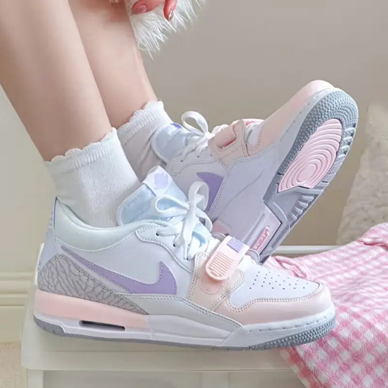 Баскетбольные кроссовки Legacy 312 Kids для начальной школы Jordan, розовый/фиолетовый — фото 2