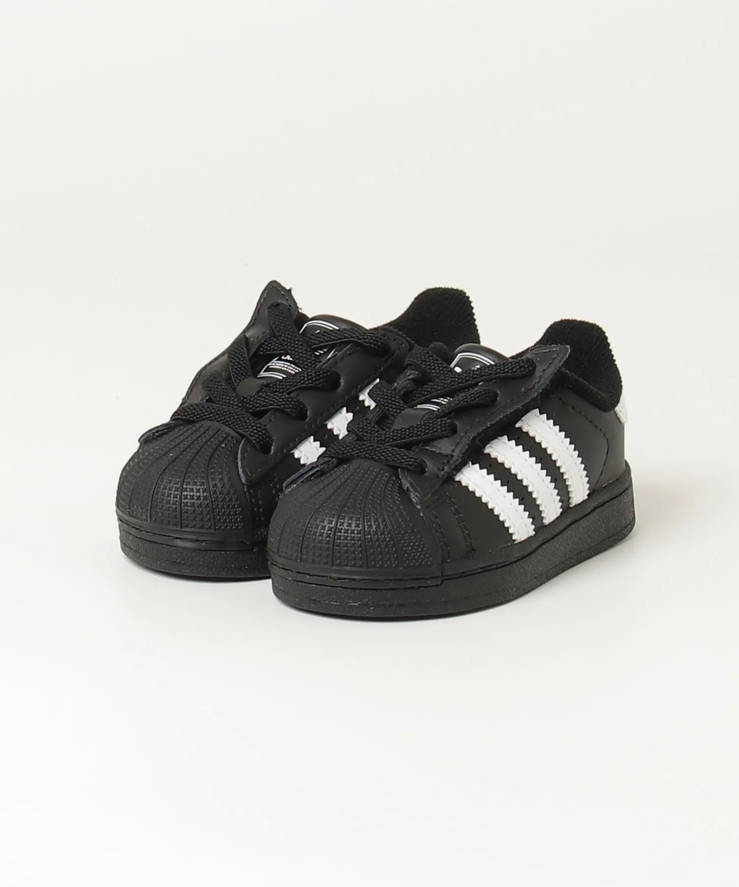 Кроссовки для детей с удобной застежкой Superstar II Comfort Closure adidas черные