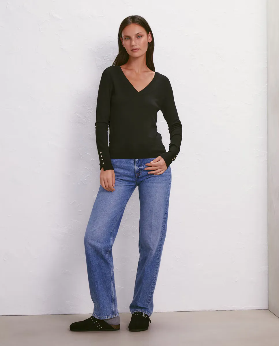 

Базовый женский свитер с V-образным вырезом Easy Wear, черный