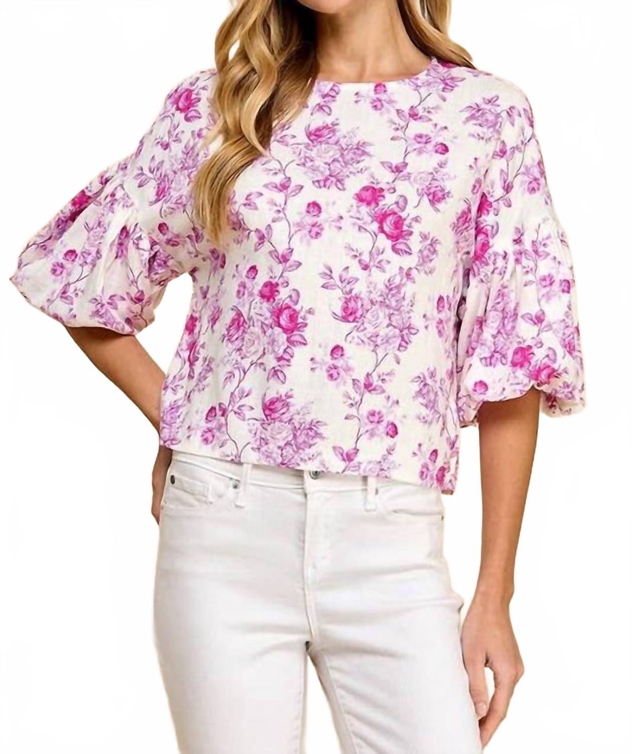 

Розовый топ с цветочным принтом и пышными рукавами TCEC