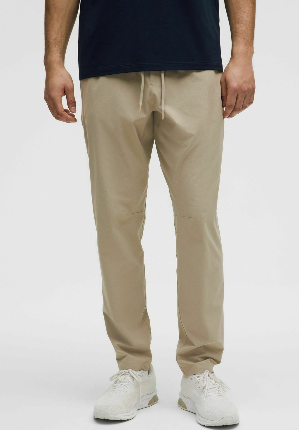 

Брюки для активного отдыха ZEROED IN SLIM-FIT REGULAR lululemon, бежевый