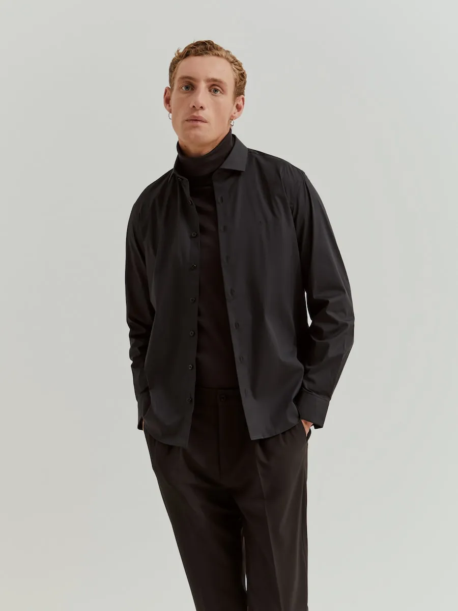 

Мужская хлопковая рубашка, приталенного кроя, черного цвета Lion of Porches