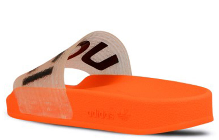Шлепанцы и сланцы Adidas Originals Adilette Slides Fiourucci — фото 3