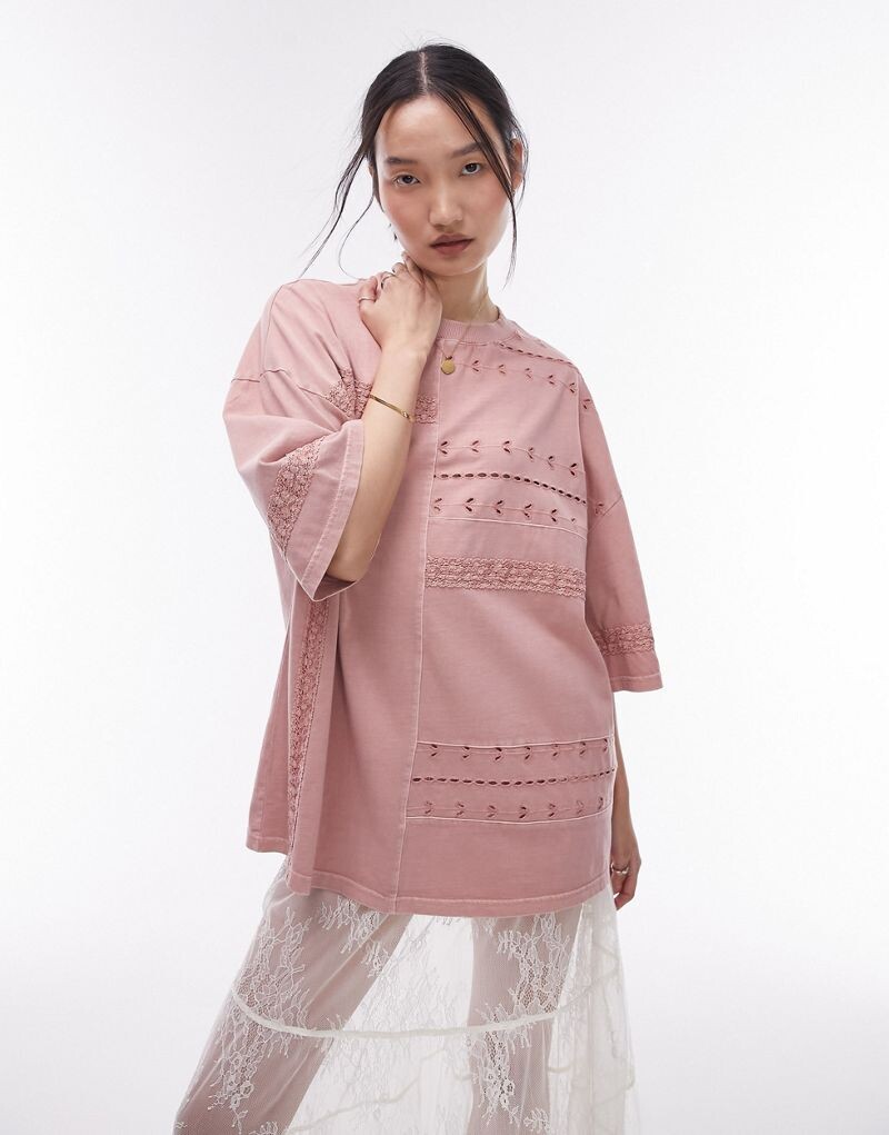 

Topshop — Розовая футболка оверсайз, связанная крючком