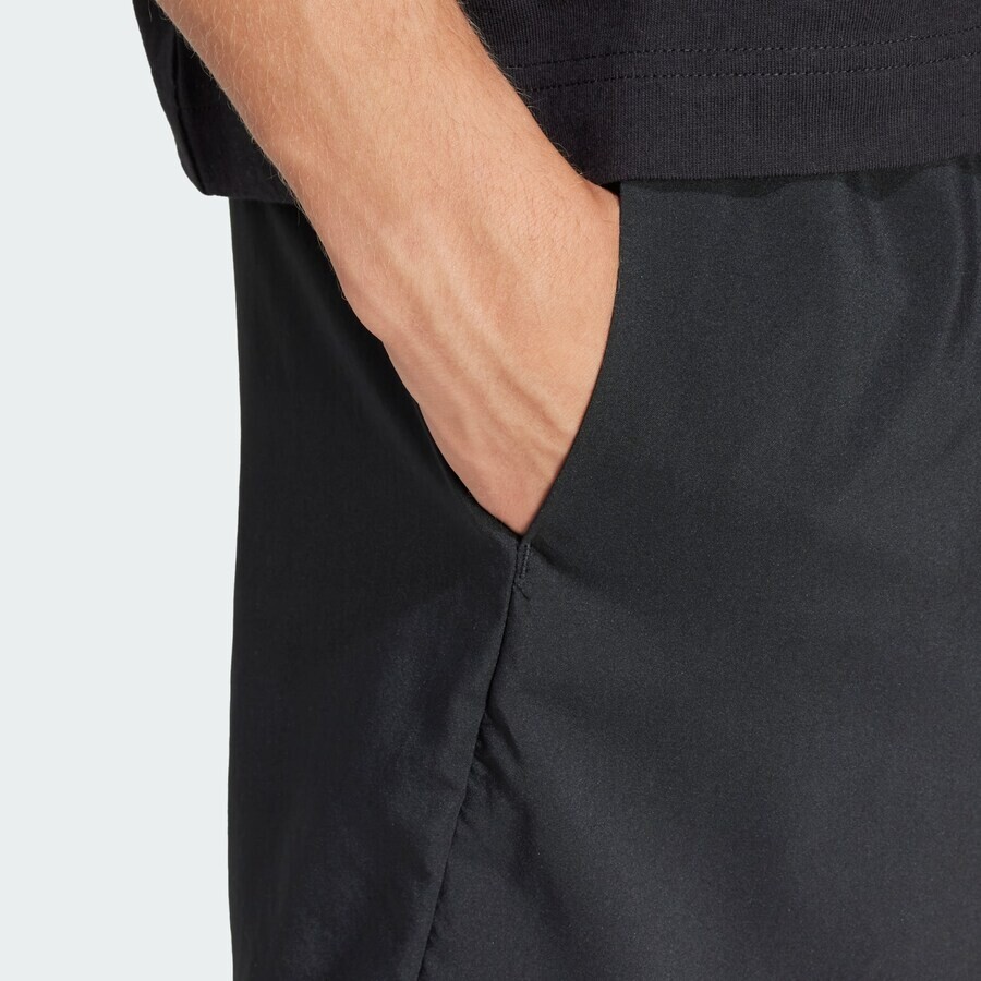 Шорты ADIDAS SPORTSWEAR Regular Workout Pants Essentials, черный — фото 3