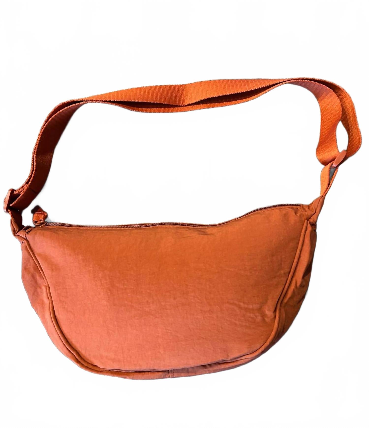 

Нейлоновая полумесячная сумка через плечо Rust Jillian Ink, Rust