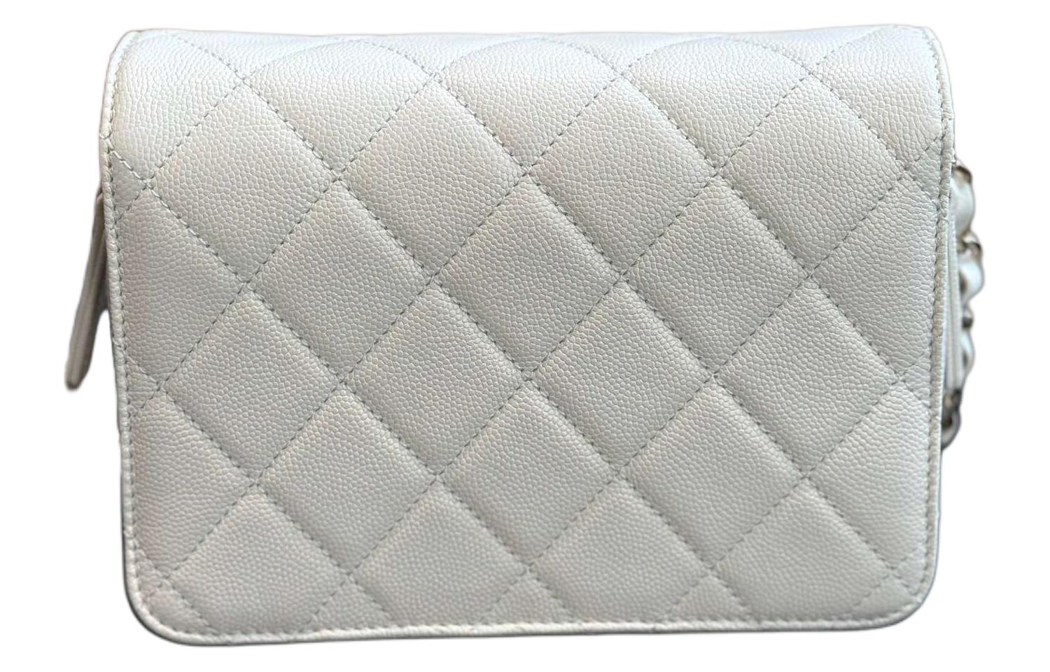 CHANEL Сумка через плечо из зернистой телячьей кожи для фотоаппарата, клатч, женская, белая — фото 3