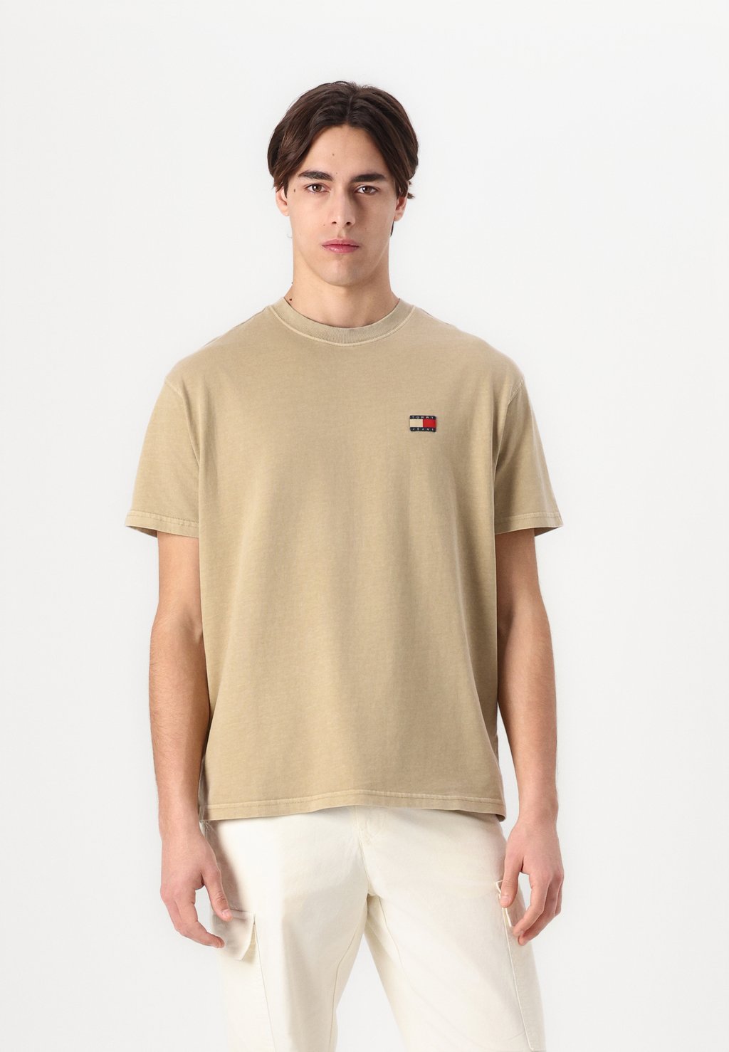 

Базовая футболка LABEL TEE Tommy Jeans, бежевый