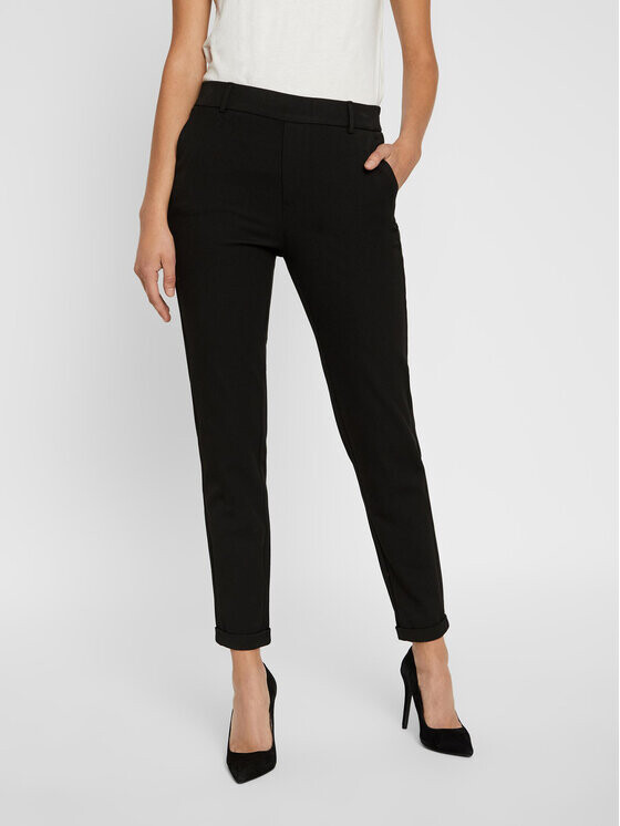 

Брюки чиносы обычного кроя Vero Moda, черный