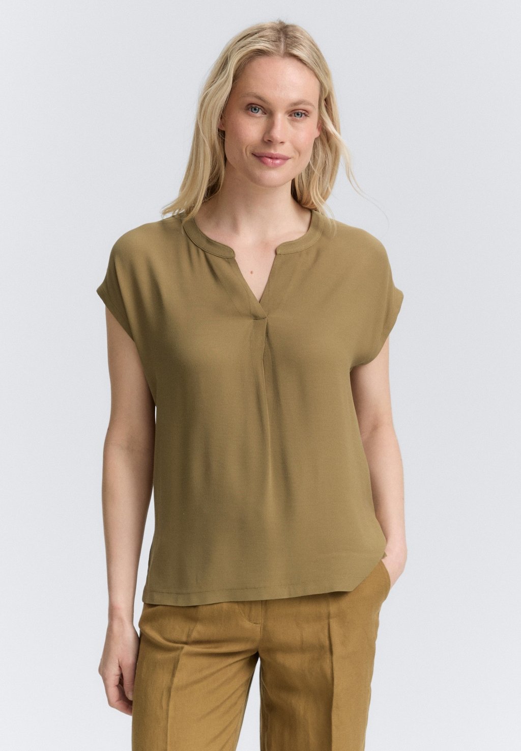 

Блуза Basic T-shirt TOM TAILOR, коричневый