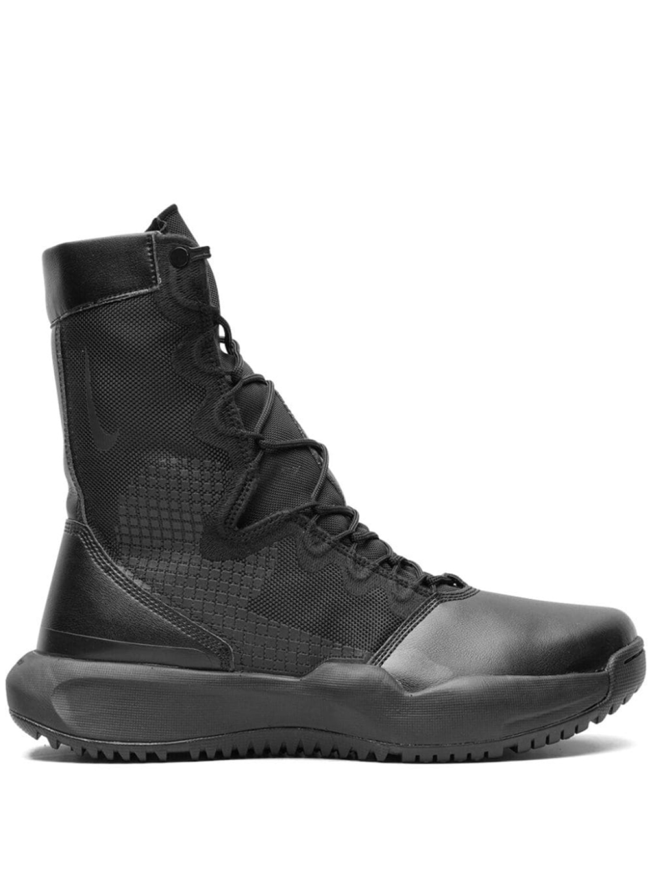 

Nike ботинки SFB B1, черный