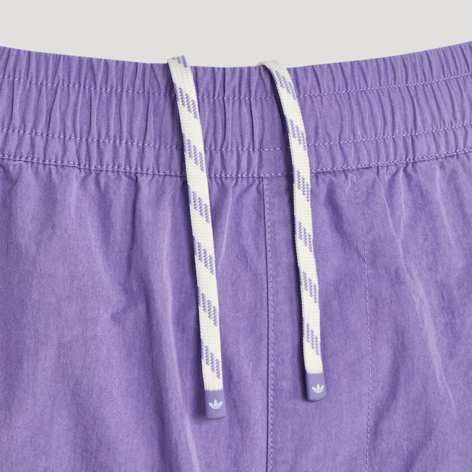 Спортивные шорты Adidas Originals x Disney Magical Light Purple — фото 4