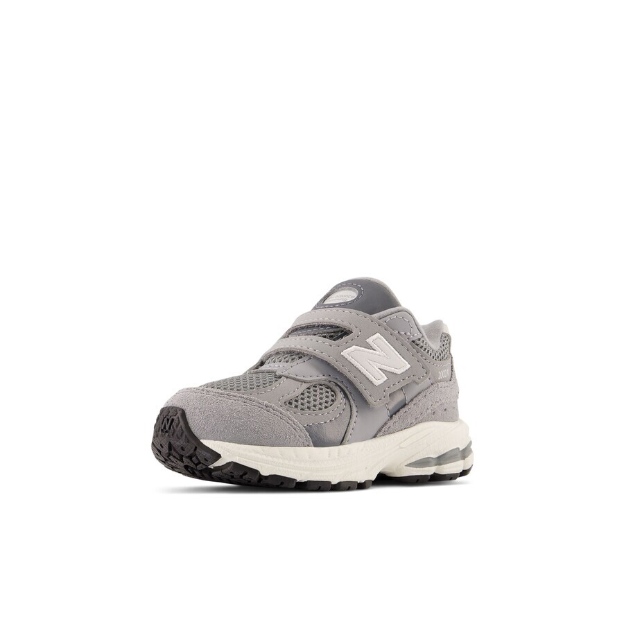 

Кроссовки New Balance 2002, серый