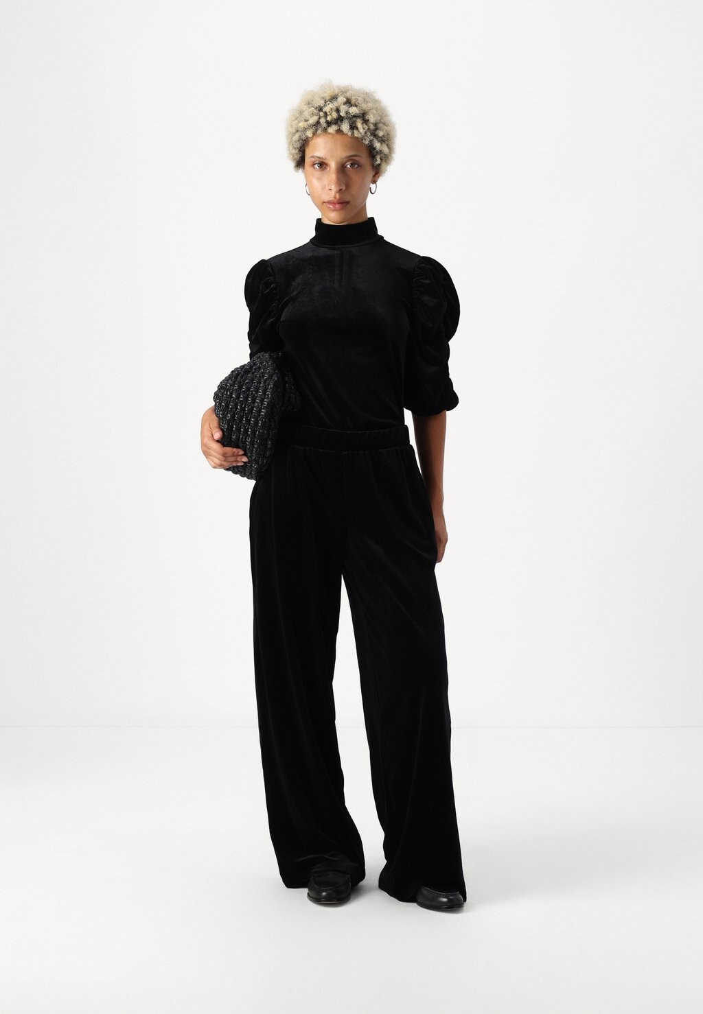 

Брюки VMEFFIE WIDE PANTS Vero Moda Petite, черный