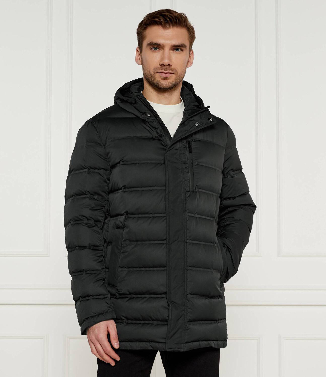 

Куртка Karl Lagerfeld Regular Fit, черный