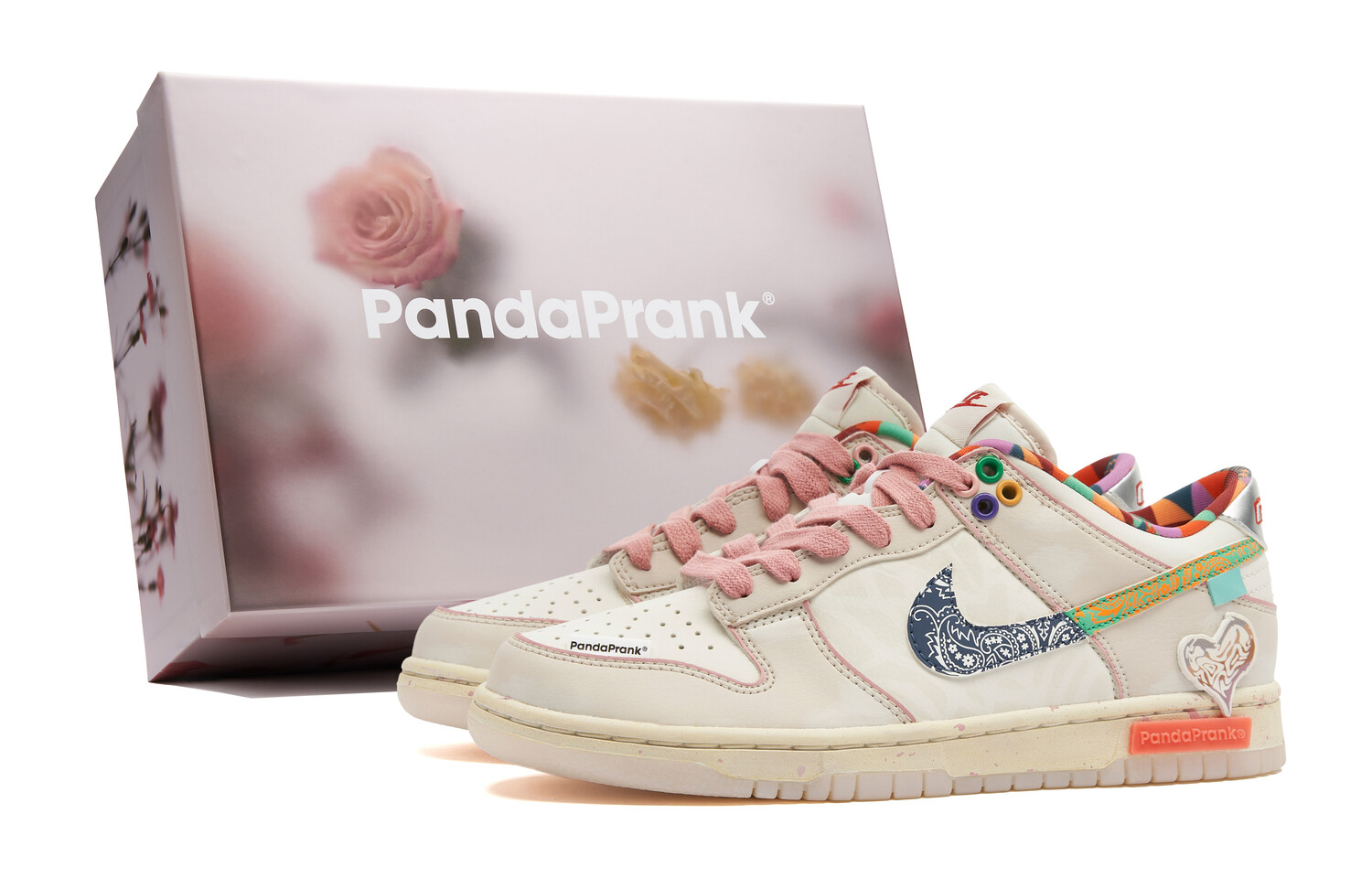 

Женские кроссовки для скейтбординга Nike Dunk, Brown/Pink