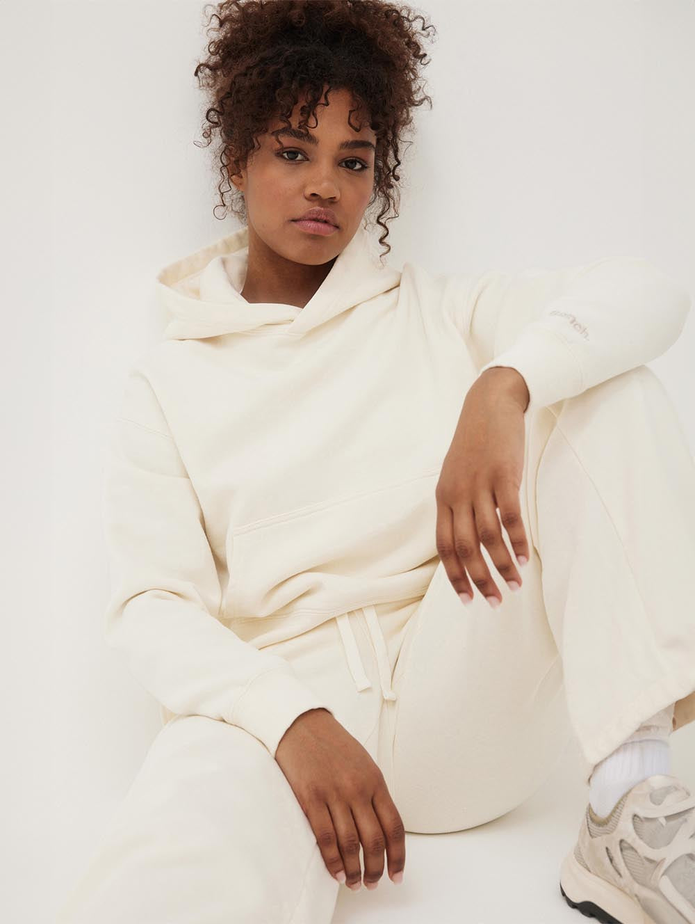 

Женская укороченная толстовка Hart Eco-Fleece Bench., цвет antique white