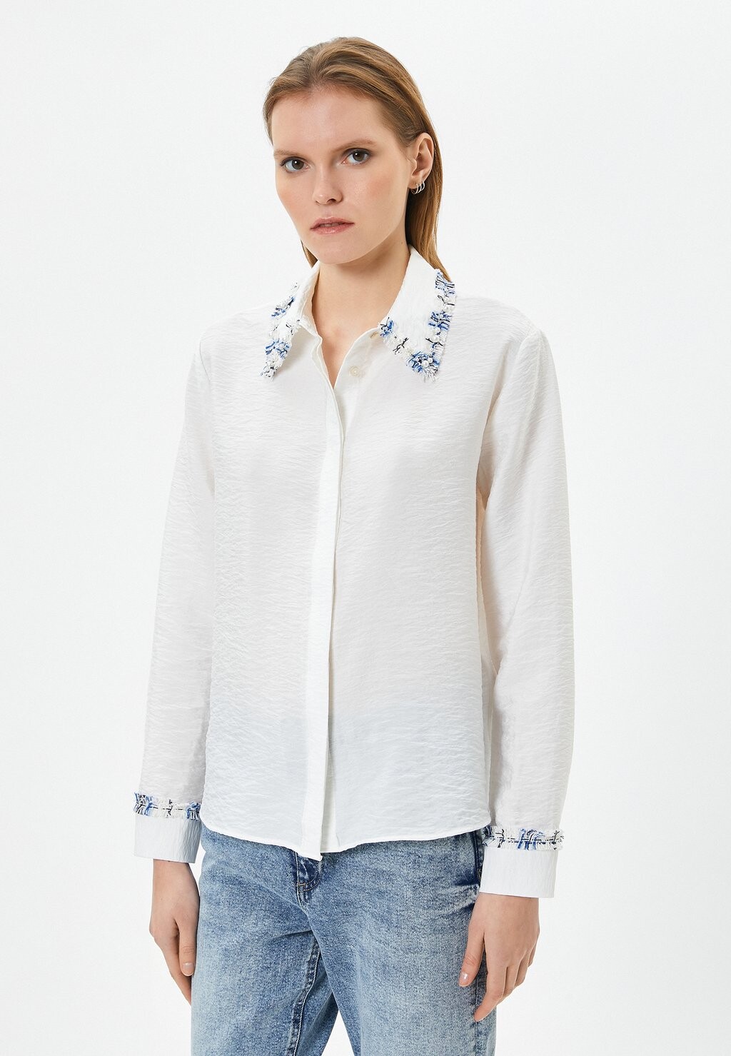 

Блуза-рубашка BUTTONED PEARL AND DETAIL LONG SLEEVE Koton, цвет off white