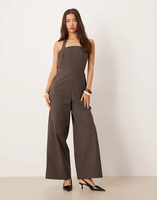 

Шоколадный комбинезон с воротником-бретелькой ASOS DESIGN