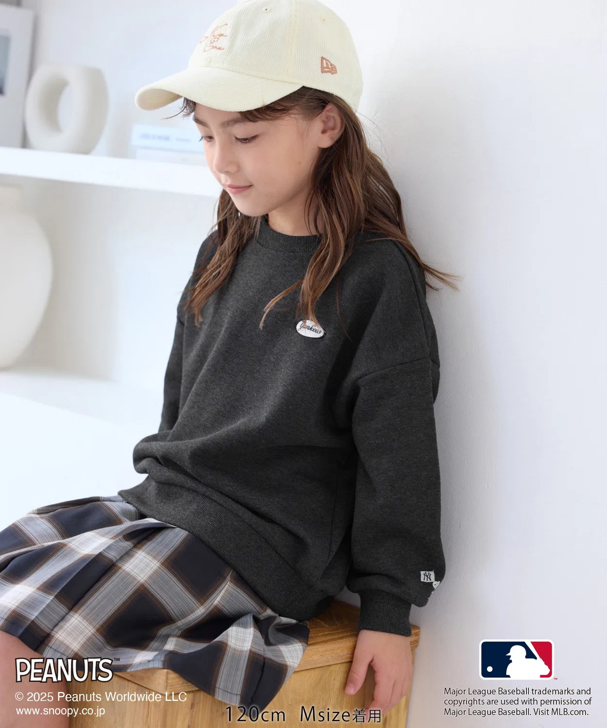 Свитшот с принтом Snoopy MLB Yankees Collection by ROPE' PICNIC, угольно-серый — фото 2