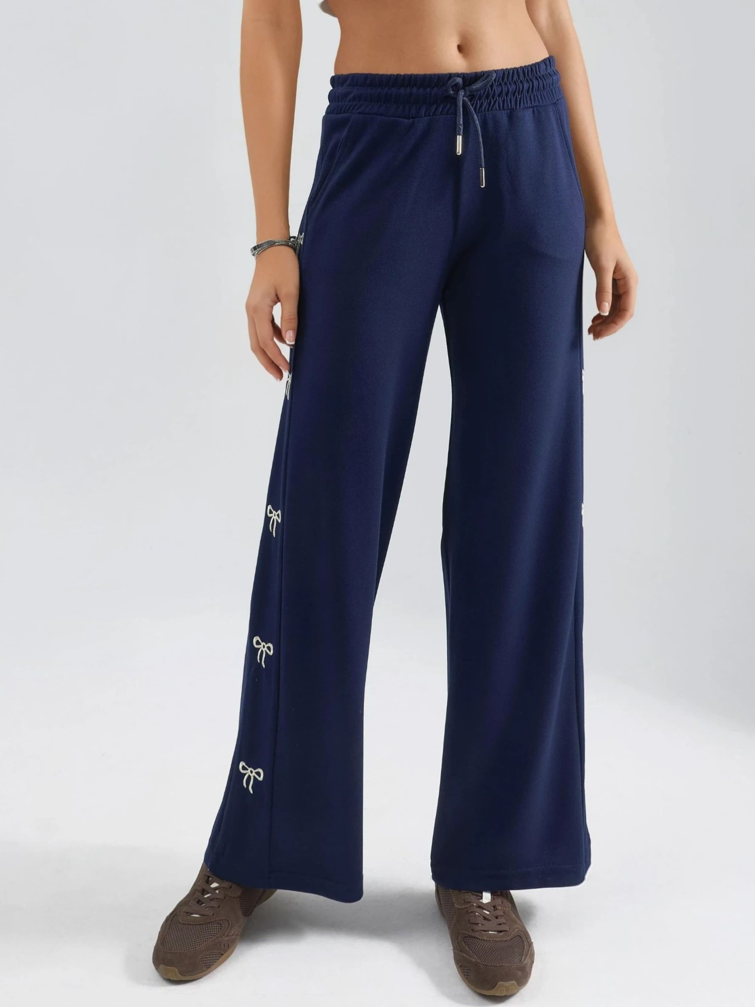 

Hiccup Штаны свободного кроя в цвете marine blue