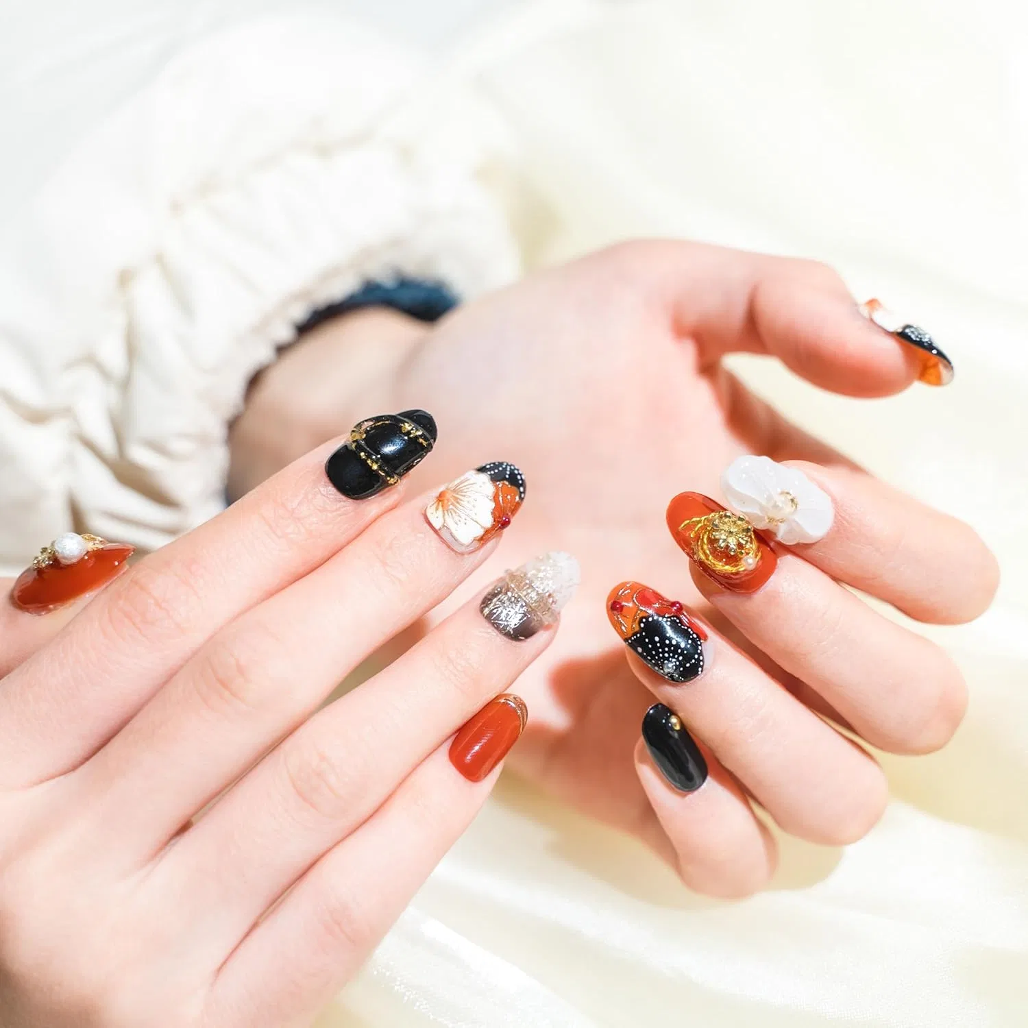 Накладные ногти Sun&Beam Nails, короткие круглые, с ручной росписью Sun&Beam Nails, #216 — фото 3