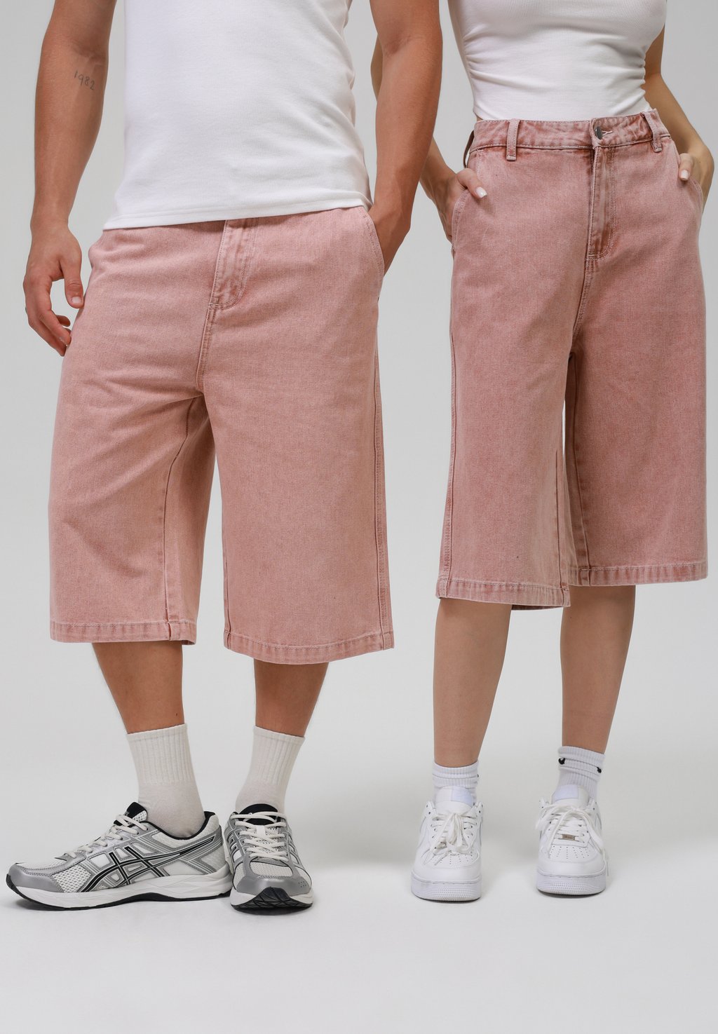 

Джинсовые шорты UNISEX YOURTURN by Zalando, розовый