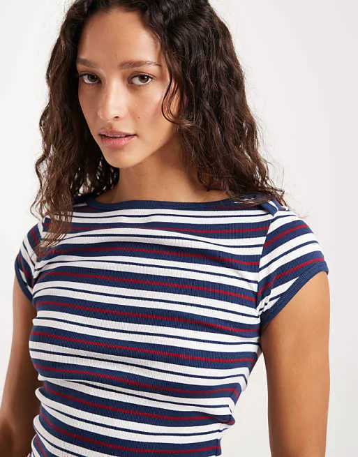 

Укороченная полосатая футболка с короткими рукавами и воротником-лодочкой ASOS DESIGN