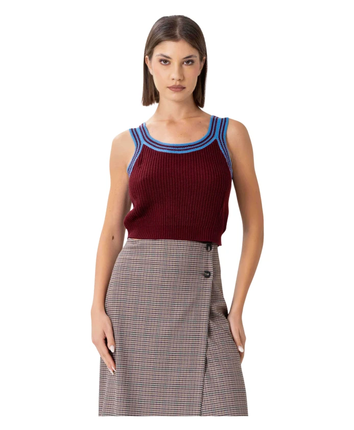 

Элегантный, облегающий трикотажный топ на бретелях. Kocca, красный