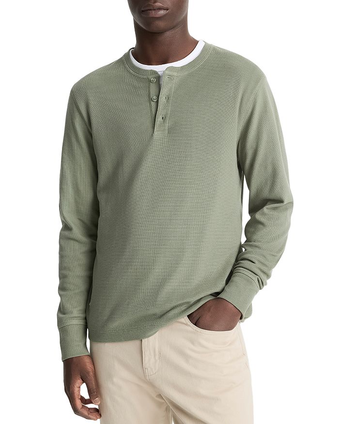

Хенли Regular Fit из микро-вафельной ткани Vince, зеленый