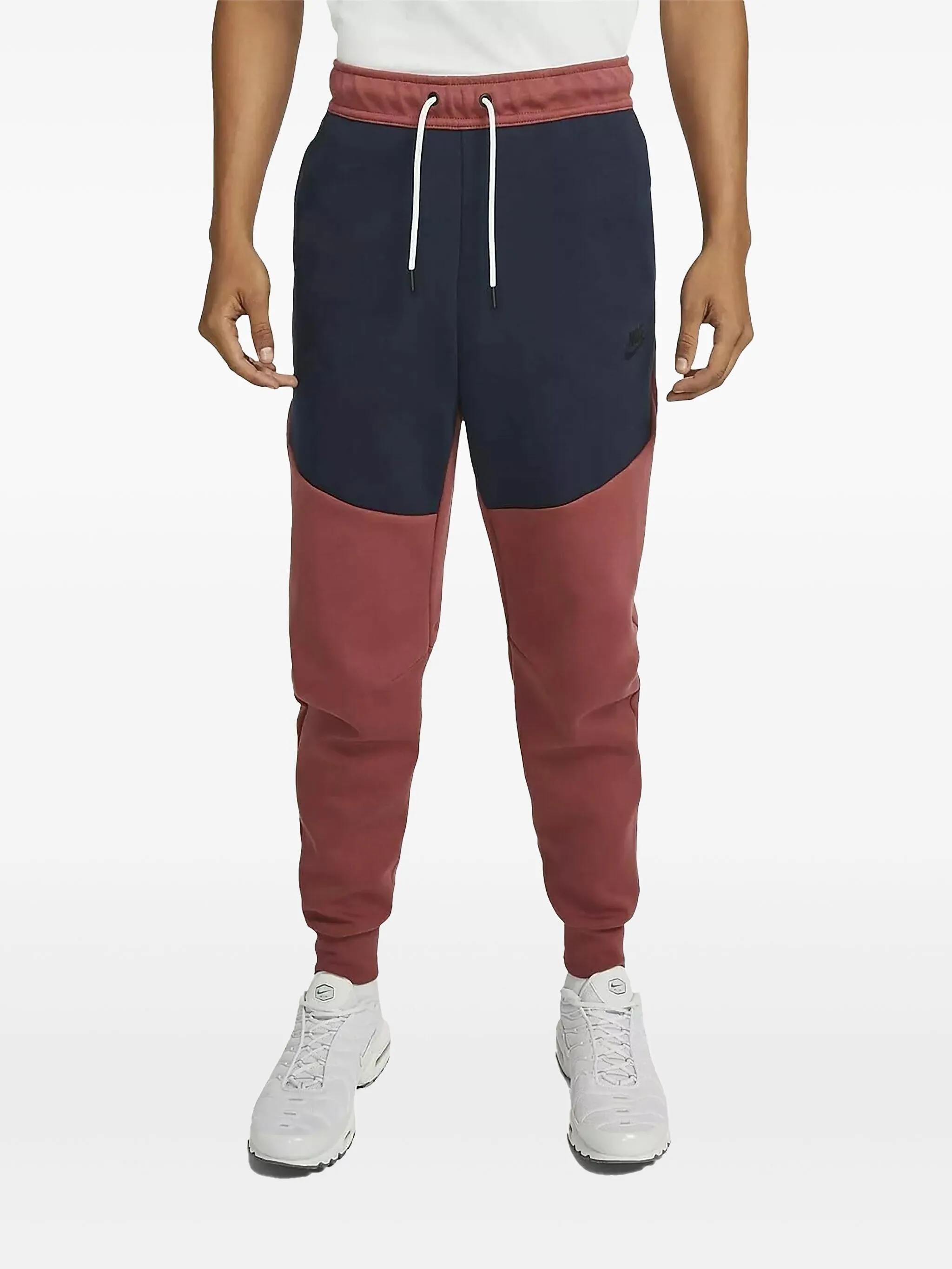 

Спортивные брюки Tech Fleece NSW Nike, красный