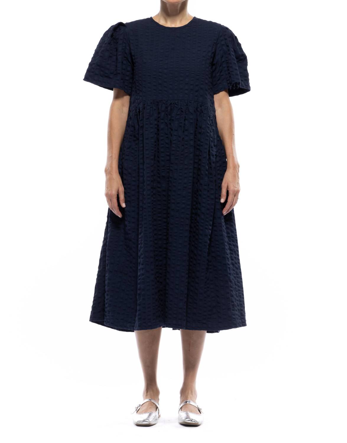 

Платье миди Spring Garden из сирсакера темно-синего цвета Toit Volant, Seersucker Navy