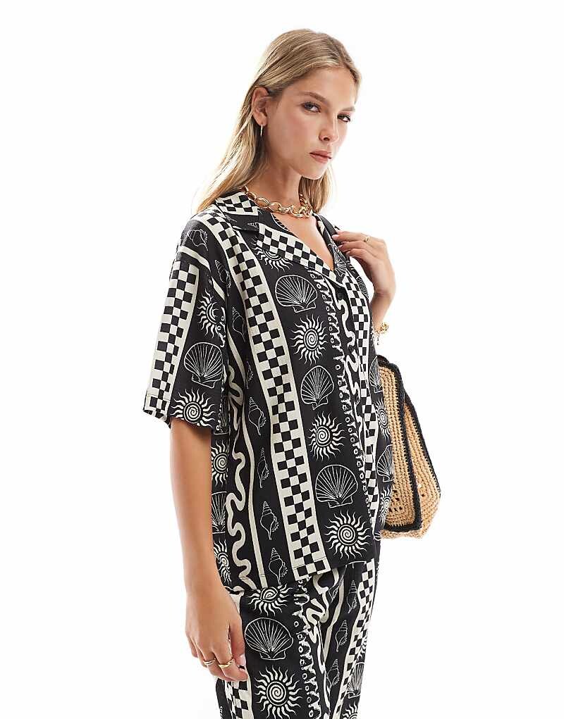 

ASOS DESIGN – черно-белая рубашка свободного кроя с праздничным узором, часть комплекта