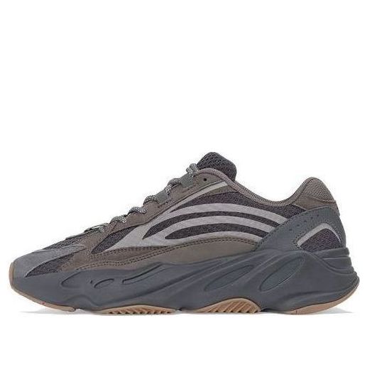 

Кроссовки adidas Yeezy Boost 700 V2 'Geode' EG6860, коричневый
