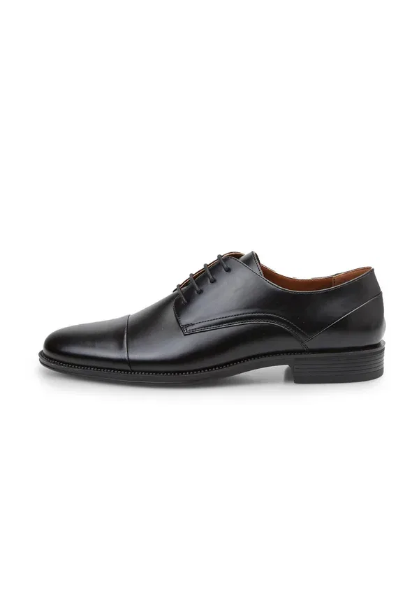 Кроссовки Bata Smart lace ups, черный