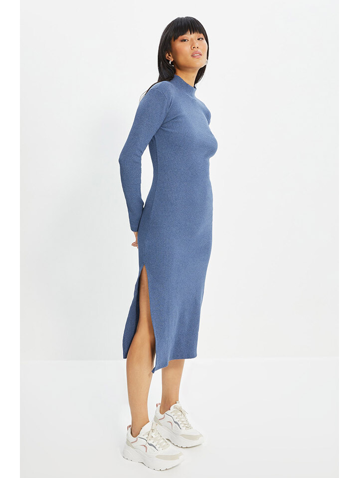 

Платье trendyol, синий