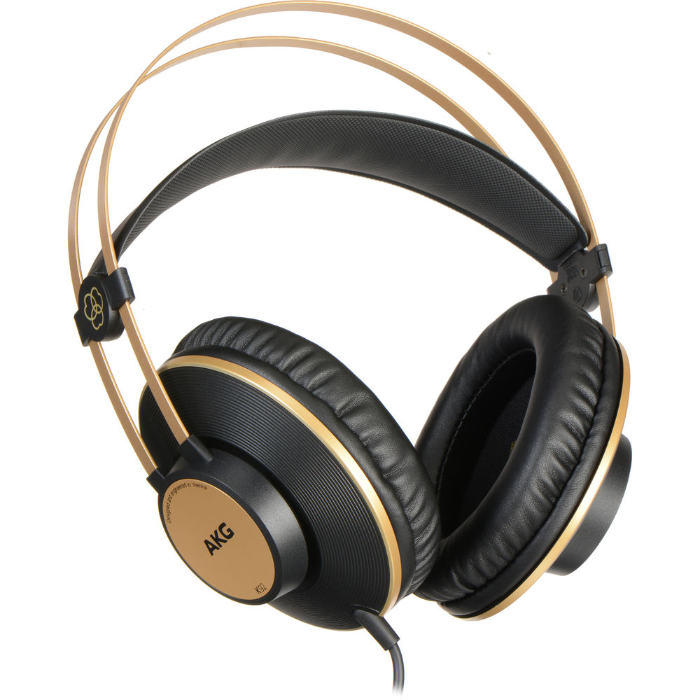 

Закрытые студийные наушники AKG K92