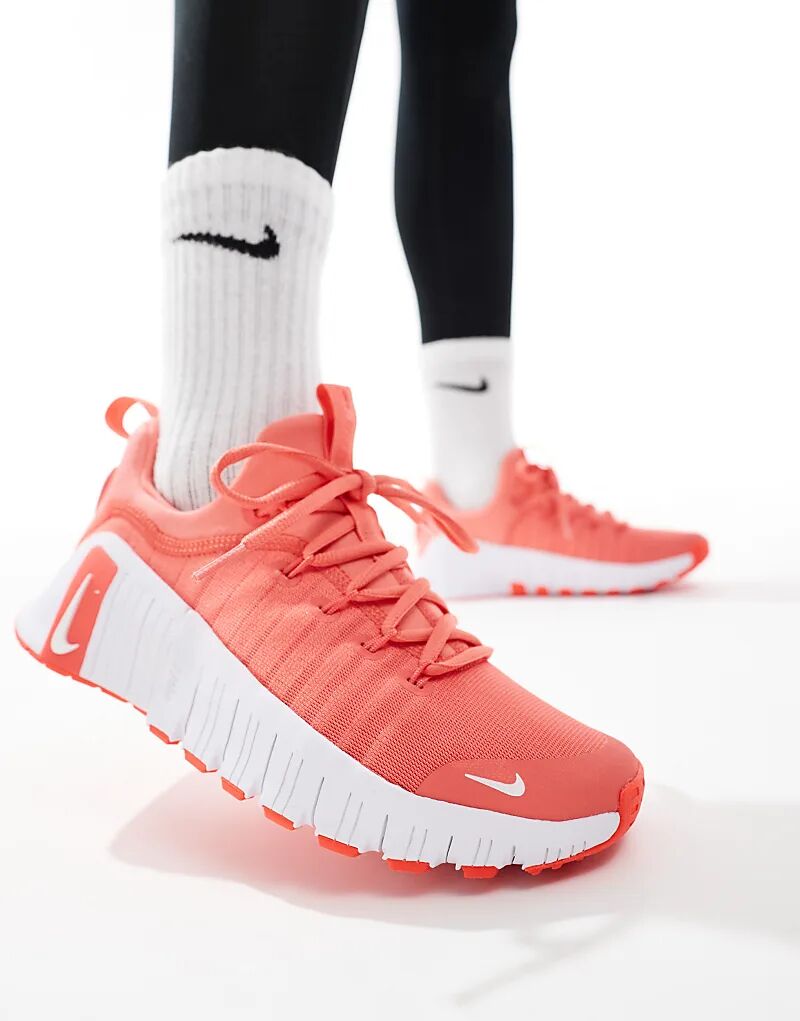 Кроссовки Metcon 6 розового и белого цвета Nike Training