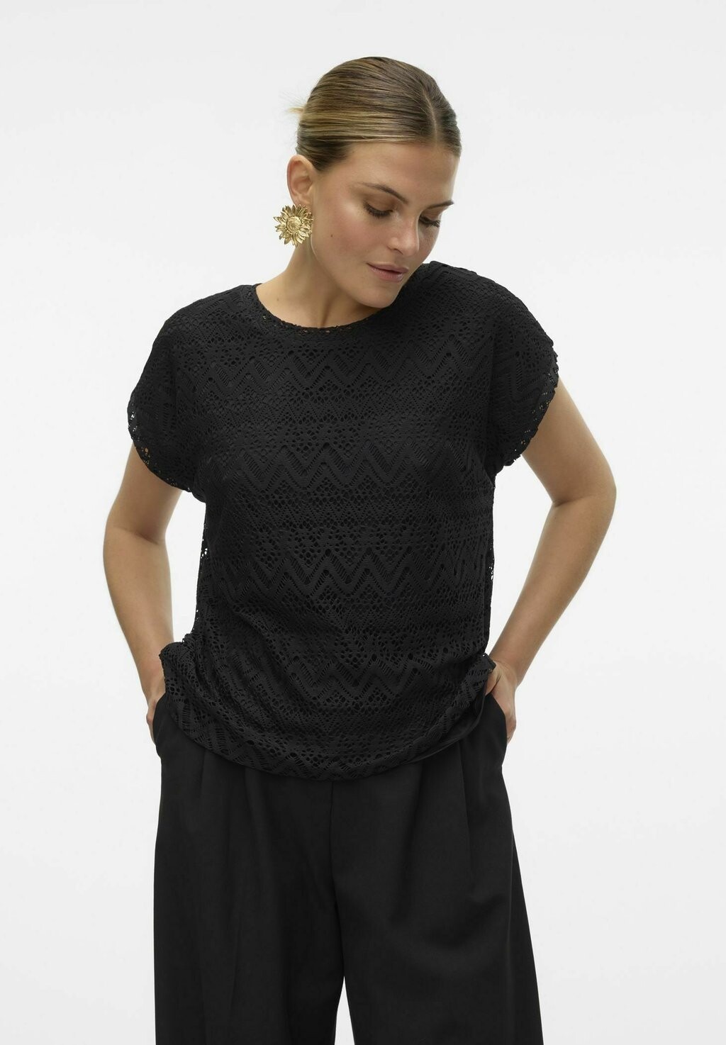 

Футболка с принтом VMMAYA Vero Moda, черный