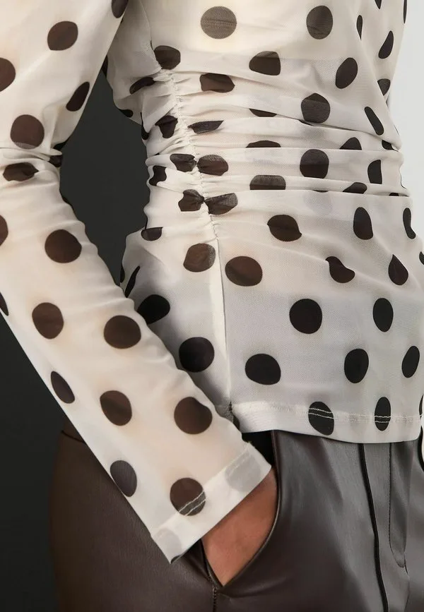 Блузка с длинными рукавами и присборенными боками Next, Ecru Black Polka Dot — фото 2