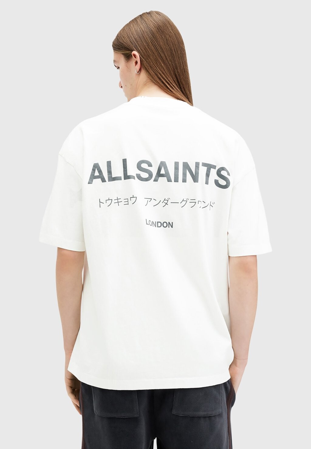 

Футболка с принтом UNDERGROUND CREW AllSaints, молочный