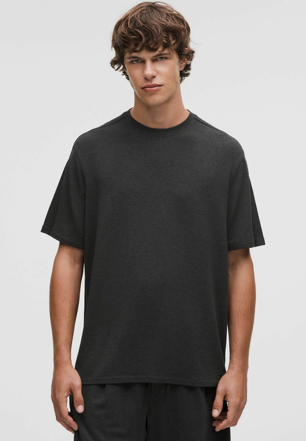 

Спортивная футболка BeCalm Relaxed-Fit Short Sleeve lululemon, серый