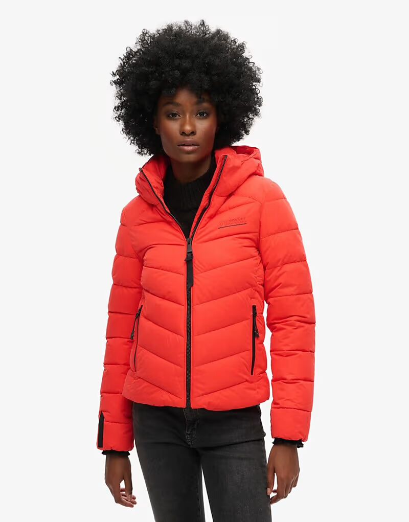 

Утепленная куртка Superdry из микрофибры с капюшоном в цвете «красный закат»