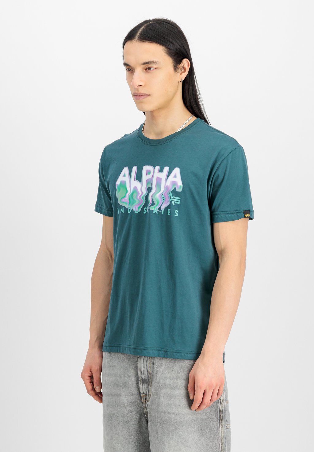 

Футболка с принтом Alpha Industries, зеленый