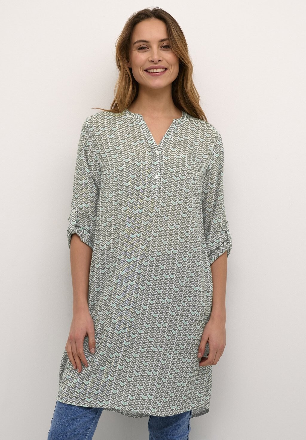 

Туника BPMETTE NOTCH NECK Kaffe, цвет grey graphic stripes
