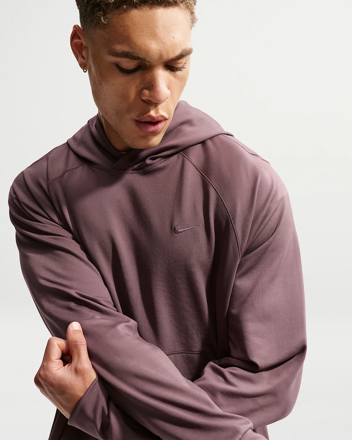 Мужская спортивная худи Nike Primary NanoKnit Dri-FIT с защитой от УФ, Tattoo/Tattoo — фото 3
