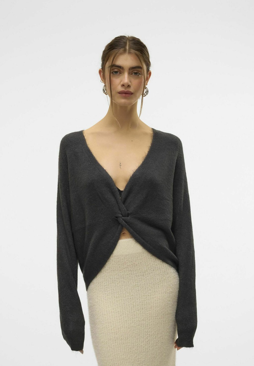 

Джемпер LEFILE Vero Moda, серый