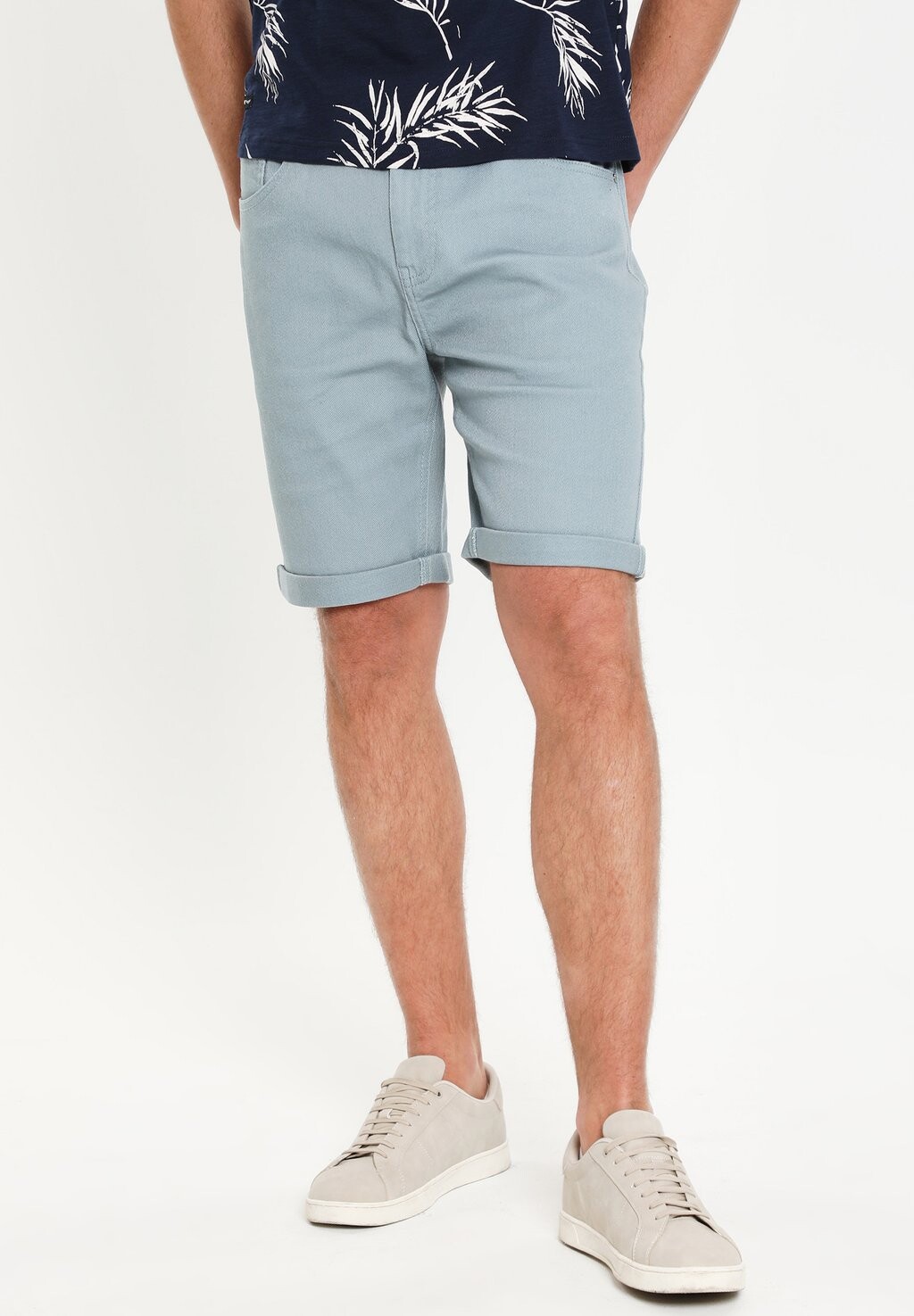 

Джинсовые шорты SANKY Threadbare, цвет blue
