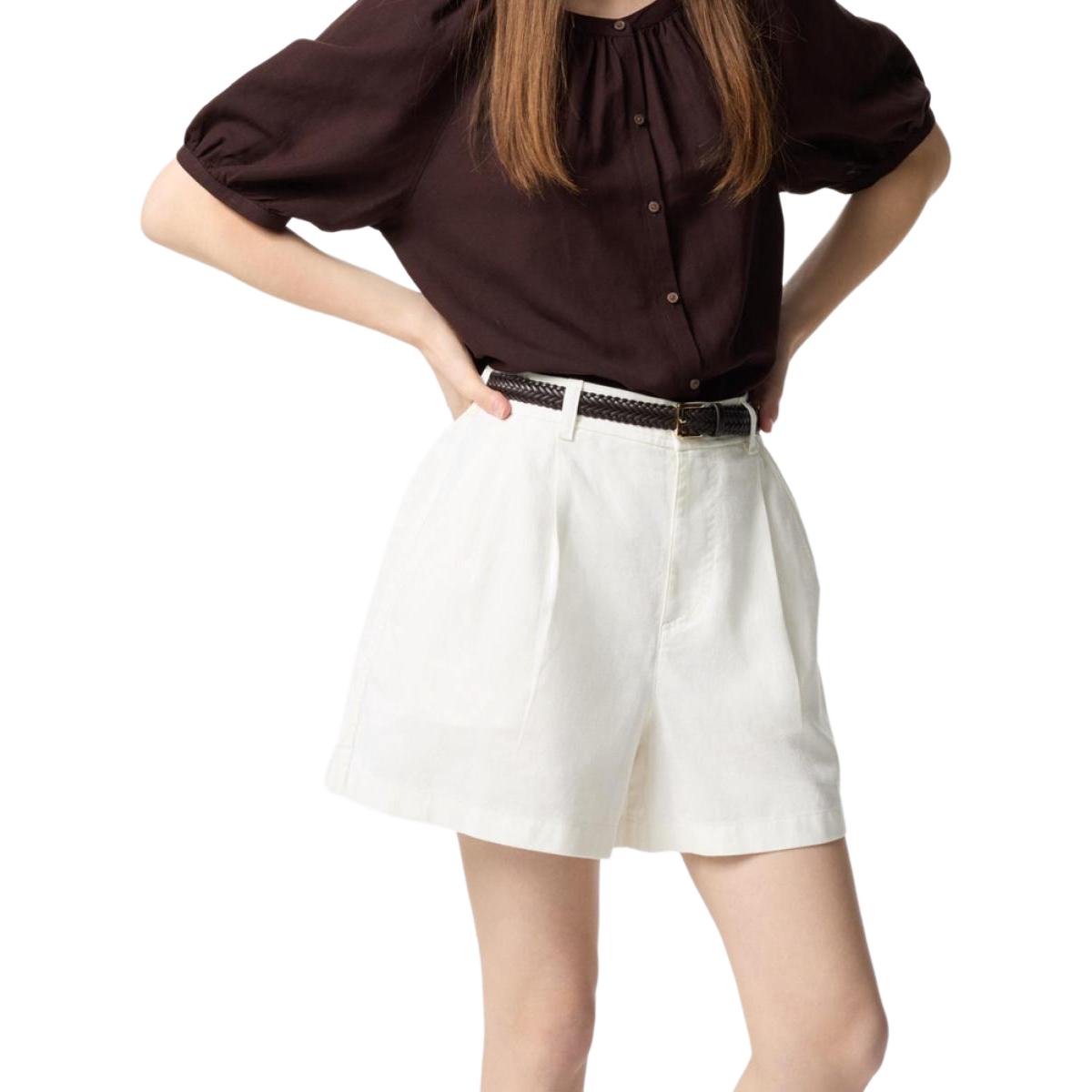 

Женские повседневные шорты цвета айвори UNIQLO, слоновая кость